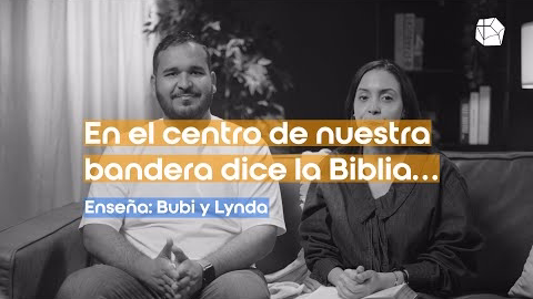 En el centro de nuestra bandera dice la Biblia