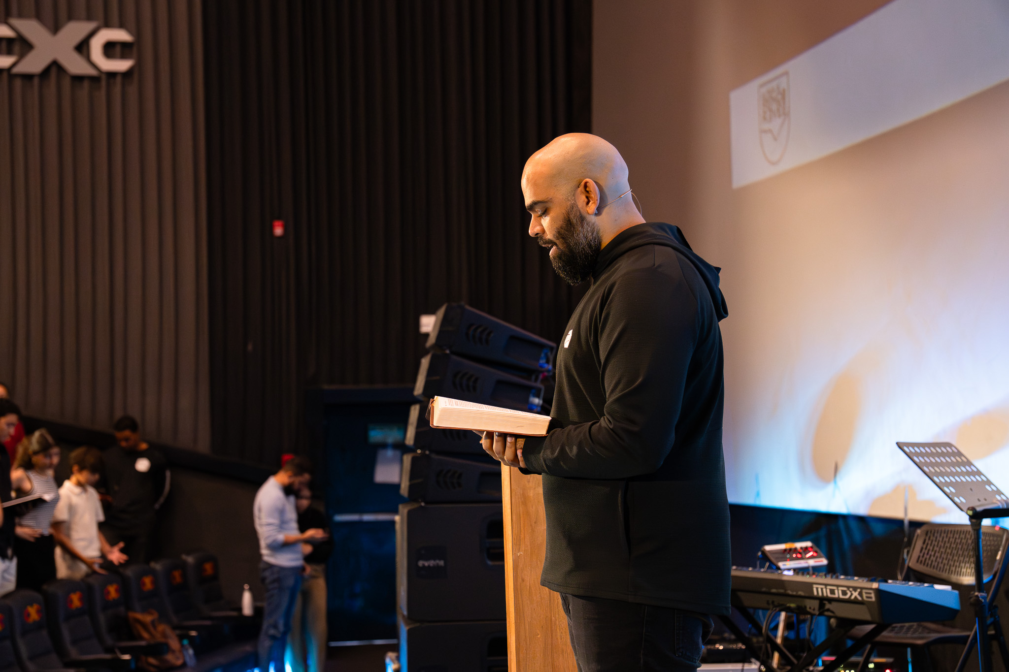 Amor, comprensión y saludos